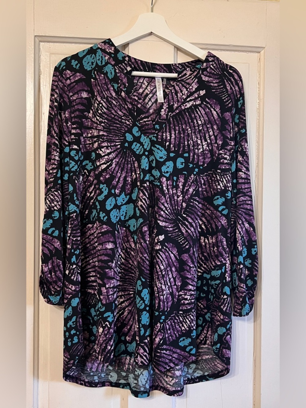 Women’s Purple & Teal Printed V-Neck Blouse